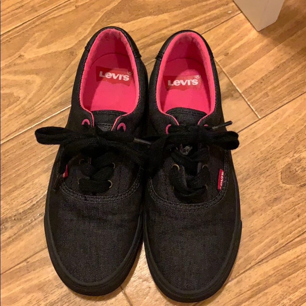 Levi’s Black Denim and Pink Sneakers